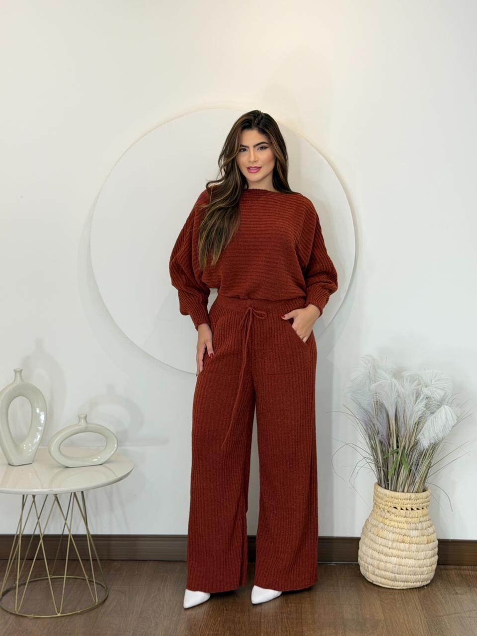 Conjunto Feminino de Tricot Mousse Premium Blusa Morcego e Calça Pantalona Casual Inverno